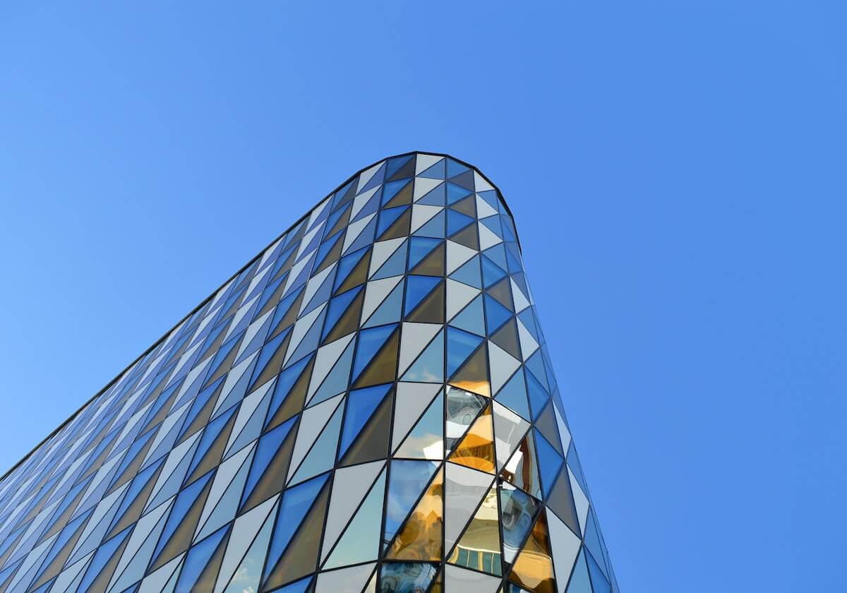 7000万豪赌！20岁全能中场遭双雄哄抢，利物浦豪拼结局难料